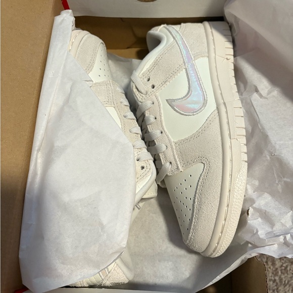 Women’s Nike Dunk Low in Sail & irridesent swoosh - Picture 4 of 4